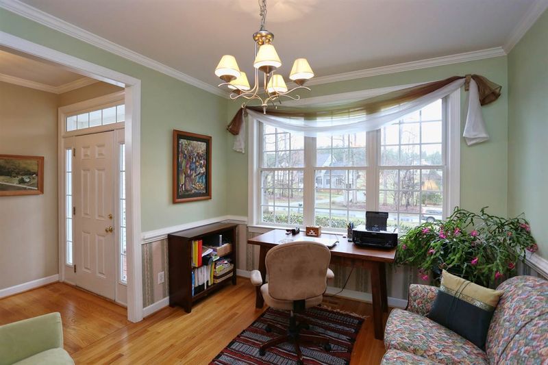 2102 Thoroughbred Dr, Hillsborough, NC 27278