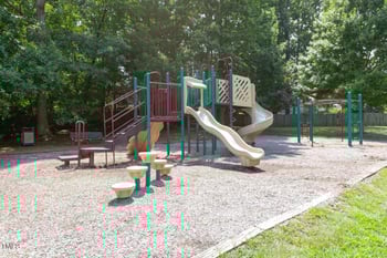 2102 Watersglen Dr, Apex, NC 27502