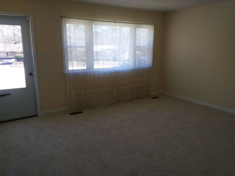2102 Wintergreen Pl, Durham, NC 27707
