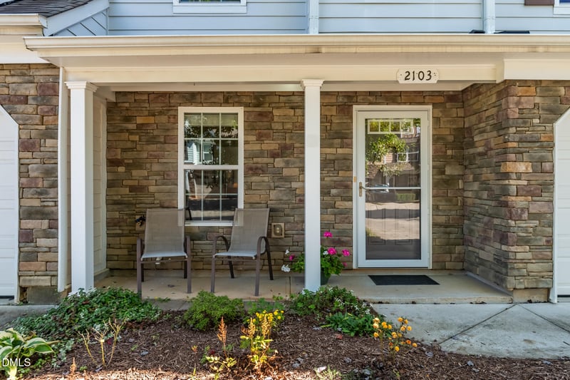 2103 Bartlett Cir, Hillsborough, NC 27278