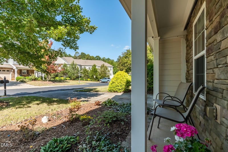2103 Bartlett Cir, Hillsborough, NC 27278