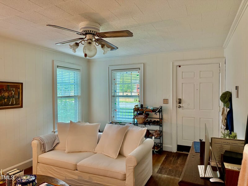 2103 Farthing St, Durham, NC 27704
