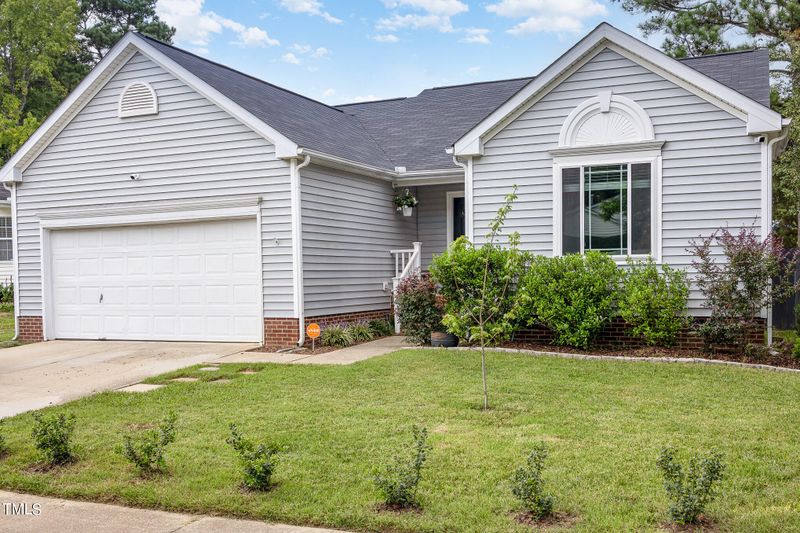 2104 Charny Dr, Raleigh, NC 27604