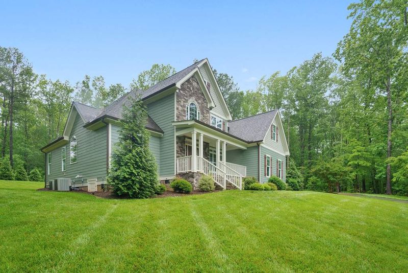 2104 Creekside Dr, Franklinton, NC 27525