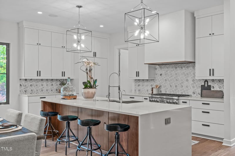 2104 Manuel St, Raleigh, NC 27612