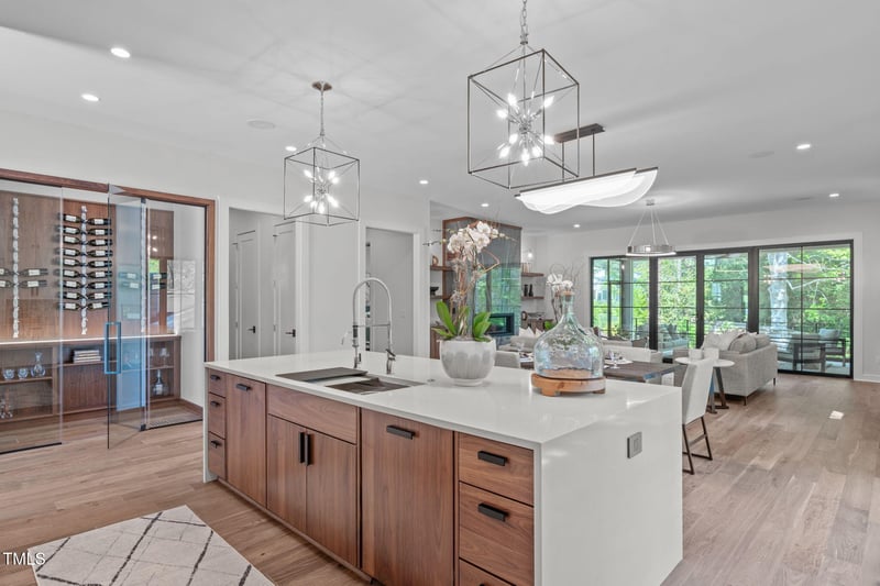 2104 Manuel St, Raleigh, NC 27612
