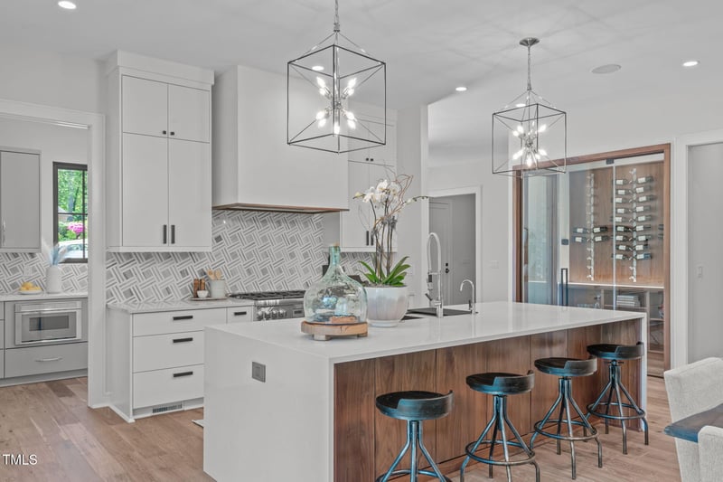 2104 Manuel St, Raleigh, NC 27612