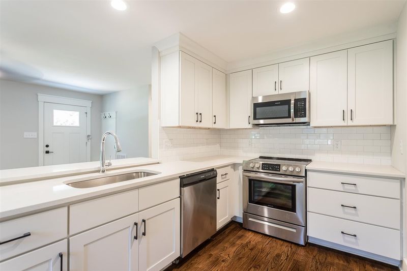 2104 Nelson St, Raleigh, NC 27610