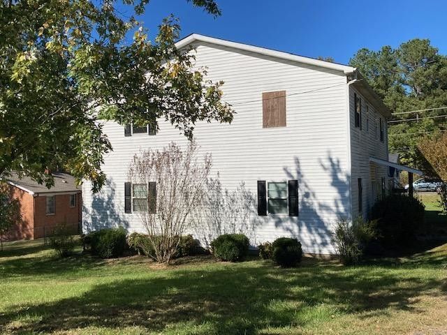 2104 Riddle Rd, Durham, NC 27713