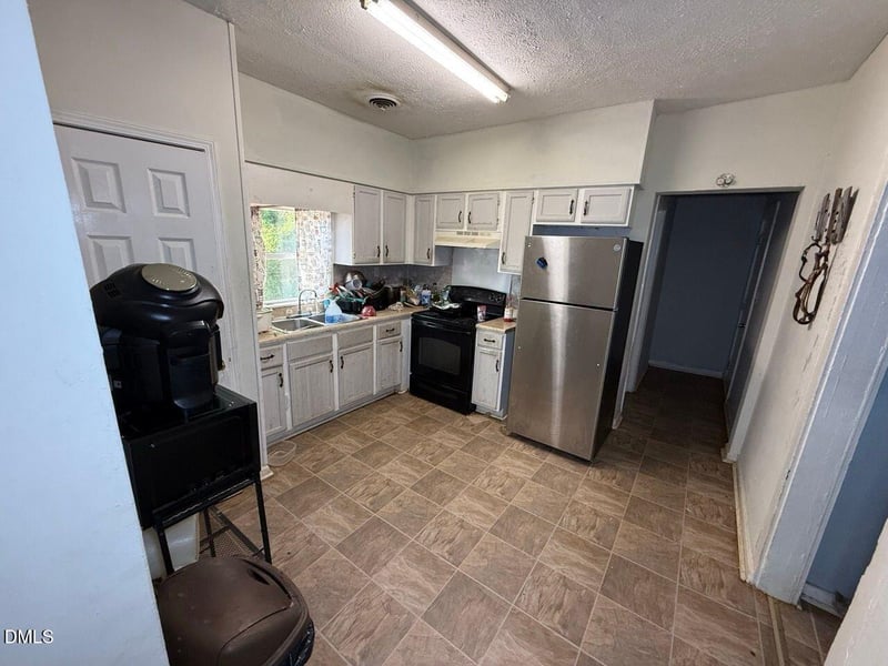 2104 Rosehill Rd, Fayetteville, NC 28301