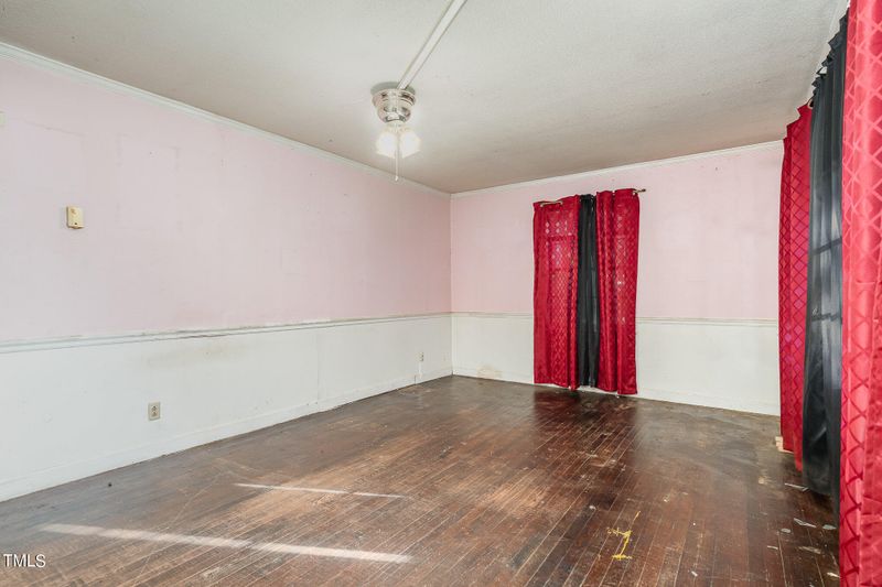 2104 Saturn St, Raleigh, NC 27603