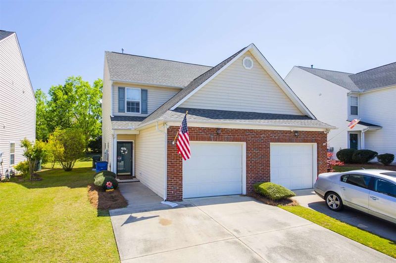 2104 Thornblade Dr, Raleigh, NC 27604