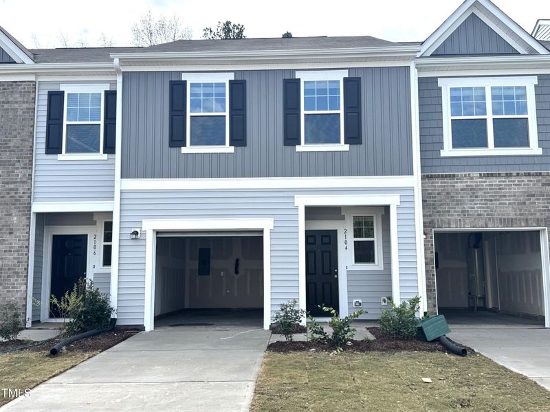 2104 Trailside Dr, Durham, NC 27704