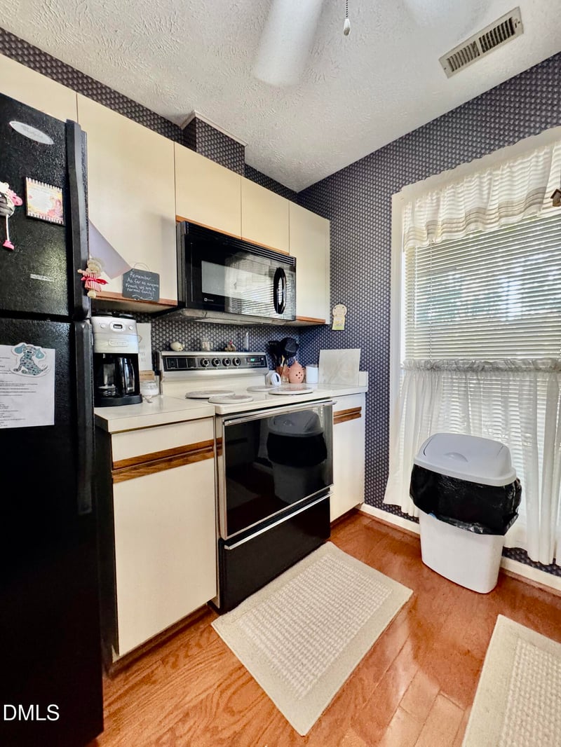 2104 Wexford Oaks Ct, Fayetteville, NC 28303