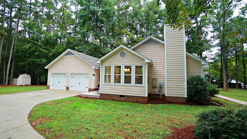 2104 Whispering Pines Rd, Clayton, NC 27520