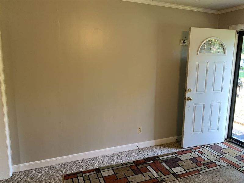 2105 N Ashland Dr, Burlington, NC 27217