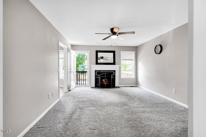 2105 Belford Dr, Sanford, NC 27330