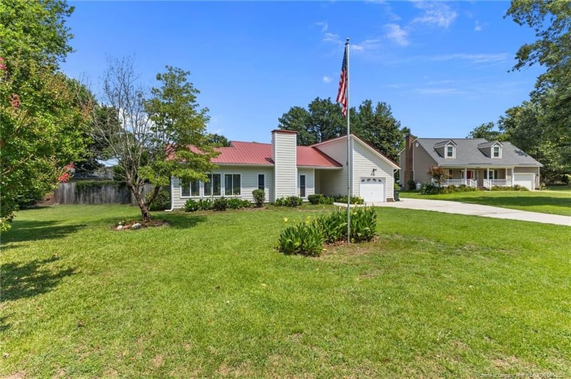 2105 Careygate Ct, Fayetteville, NC 28304