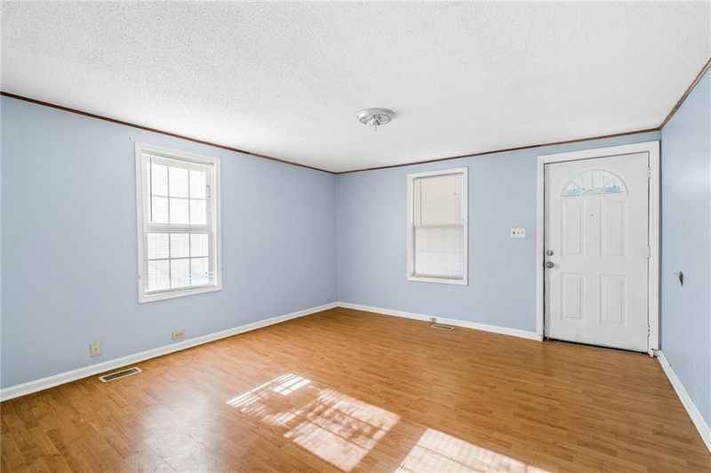 2105 Carolina Rd, Burlington, NC 27217