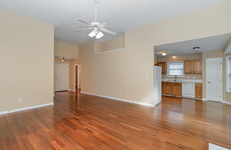 2105 Charny Dr, Raleigh, NC 27604