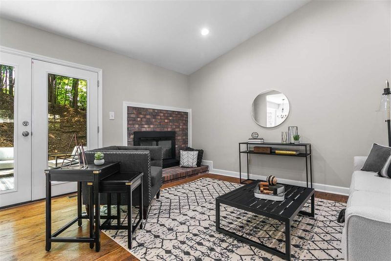 2105 Hillock Dr, Raleigh, NC 27612