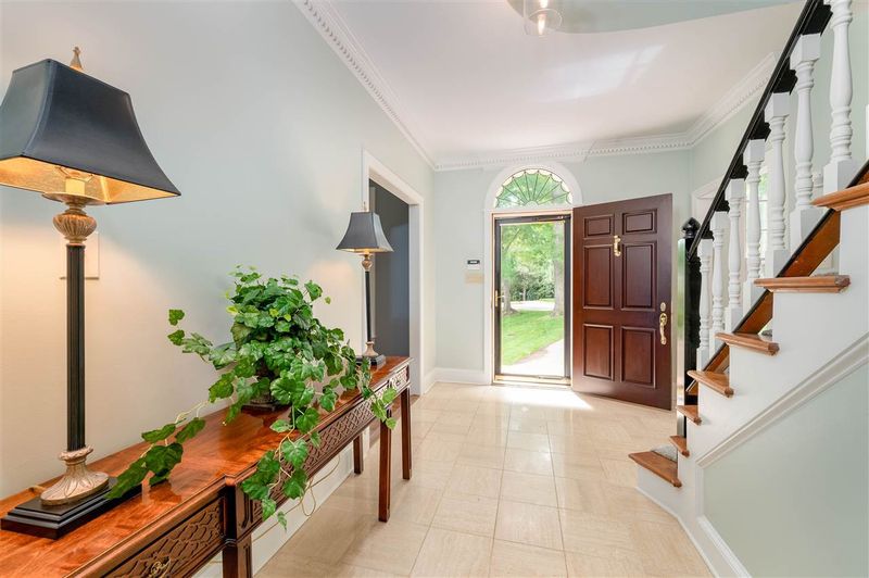 2105 Inverrary Ct, Raleigh, NC 27615