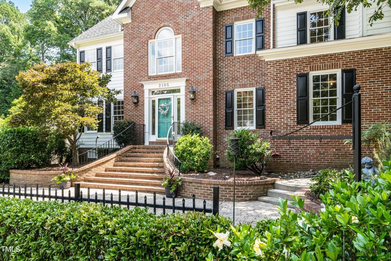 2105 W Marilyn Cir, Cary, NC 27513