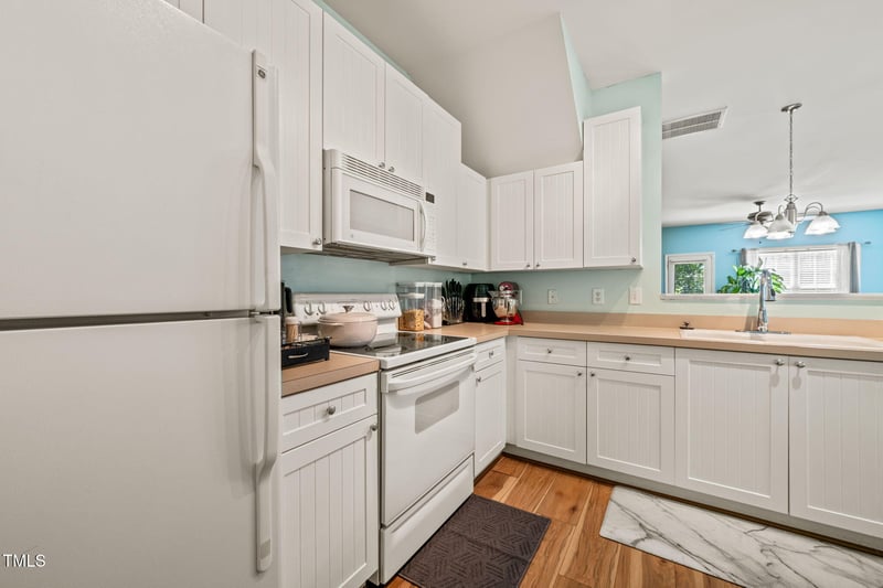2105 Metacomet Way, Raleigh, NC 27604