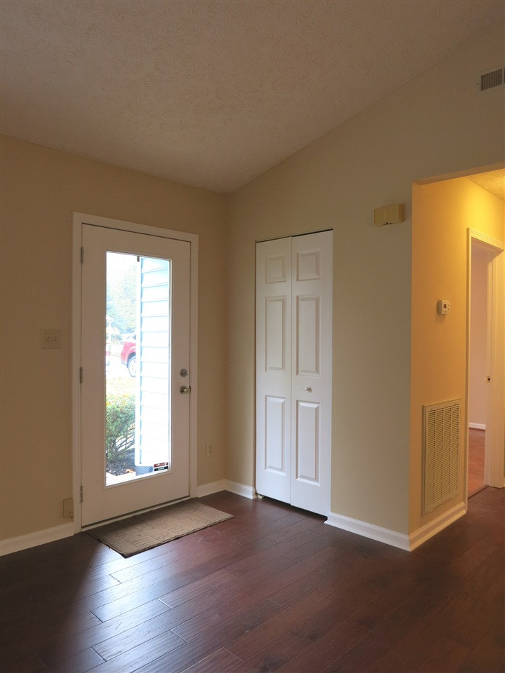 2105 Owls House Ln, Raleigh, NC 27603
