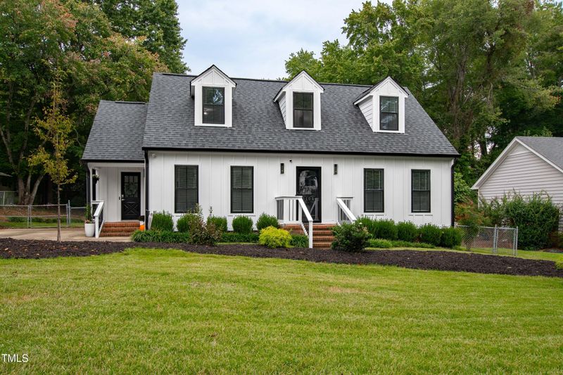 2105 Port Royal Rd, Raleigh, NC 27609
