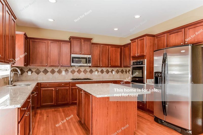 2105 Rainy Lake St, Wake Forest, NC 27587