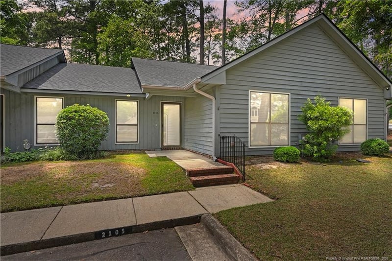 2105 Wexford Oaks Ct, Fayetteville, NC 28303
