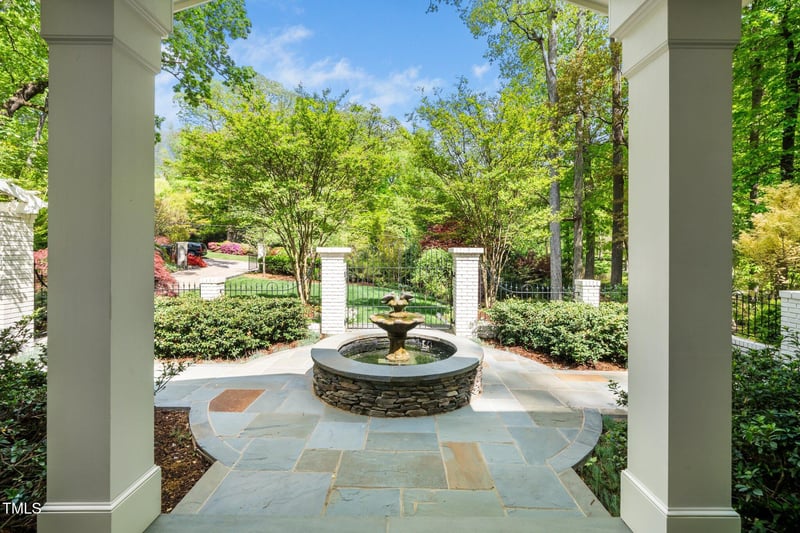 2105 White Oak Rd, Raleigh, NC 27608
