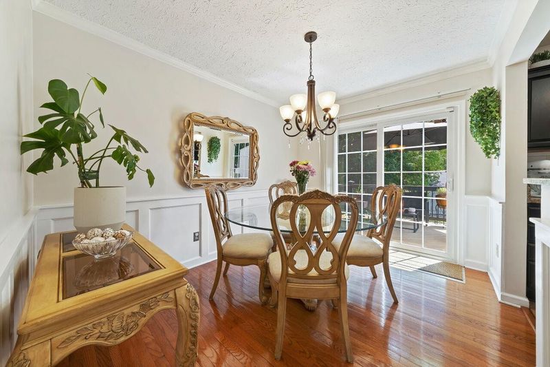 2105 Winnie Pl, Raleigh, NC 27603