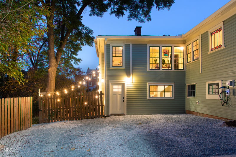 2106 Chapel Hill Rd, Durham, NC 27707