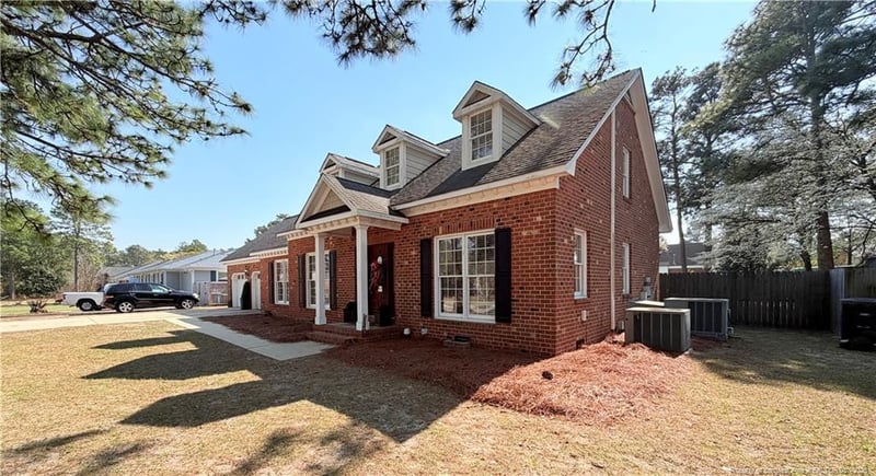 2106 Clinchfield Dr, Fayetteville, NC 28304