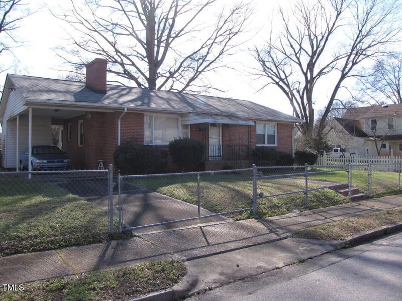 2106 Hart St, Durham, NC 27703