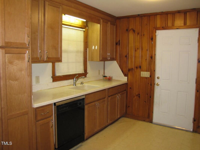 2106 Hart St, Durham, NC 27703