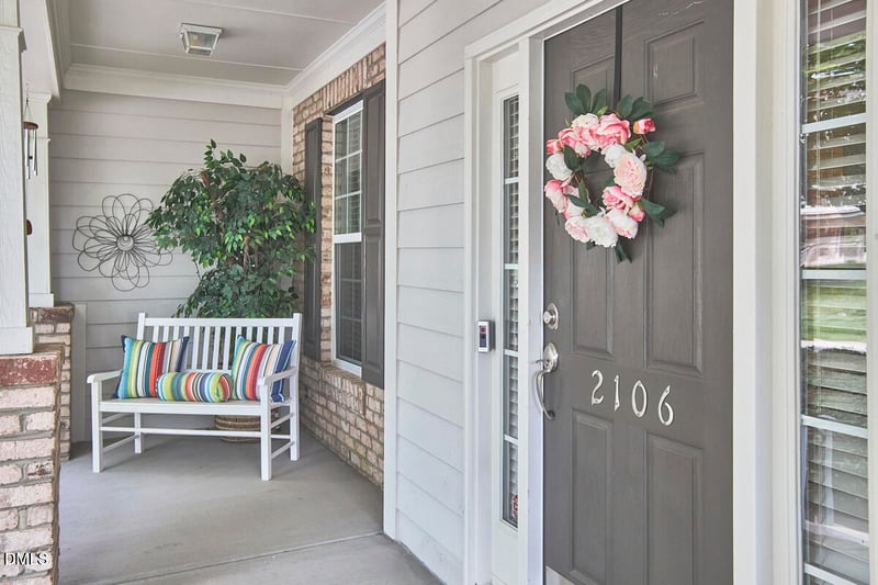 2106 Hemlock Hill Dr, Durham, NC 27703