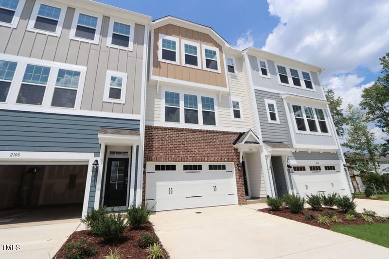 2106 Kettle Falls Station #689, Apex, NC 27502