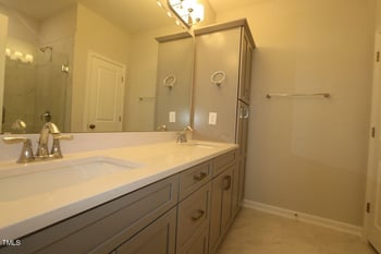 2106 Kettle Falls Station #689, Apex, NC 27502