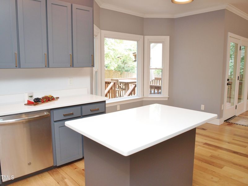 2106 Meade Ln, Durham, NC 27707