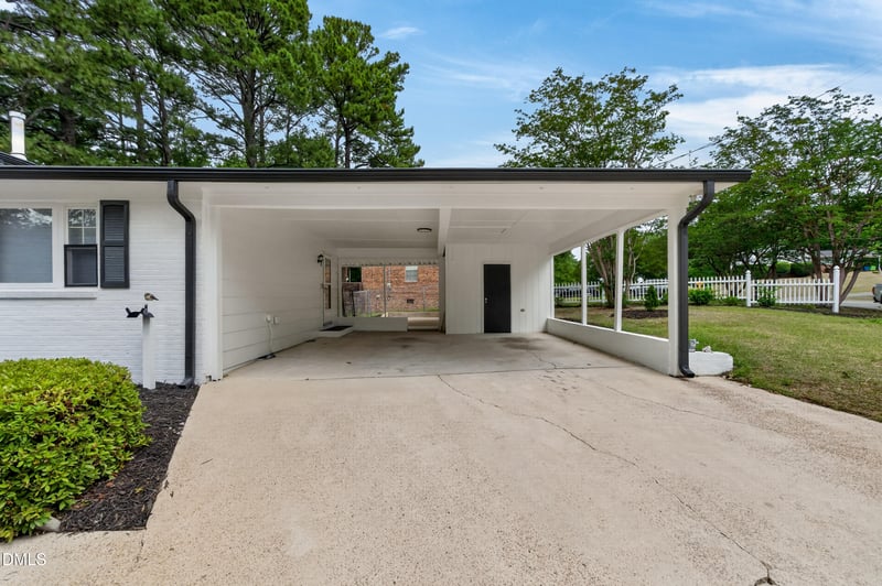 2106 Southgate Dr, Raleigh, NC 27610