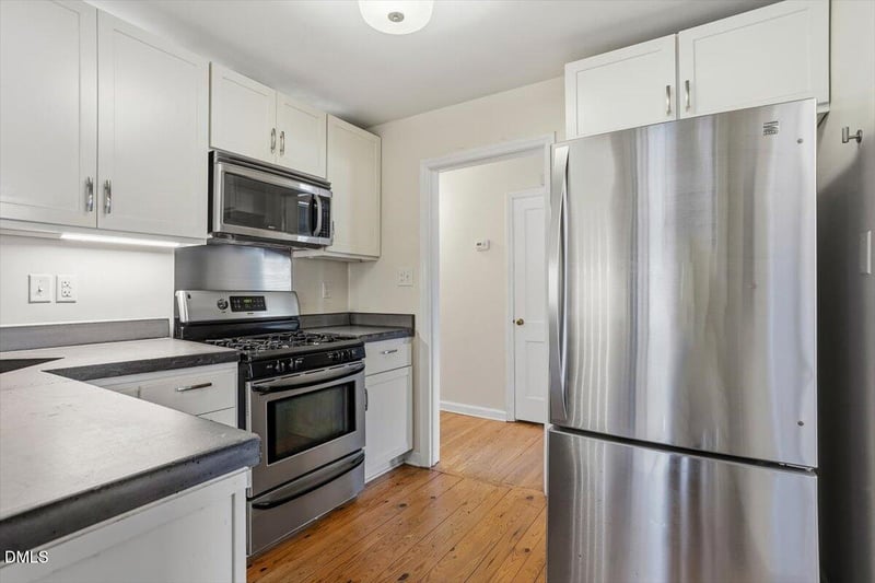 2106 Tudor Pl, Raleigh, NC 27610