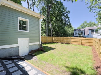 2106 University Dr, Durham, NC 27707