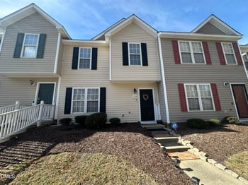 2106 Walnut Bluffs Ln, Raleigh, NC 27610