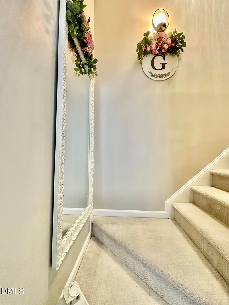 2106 Walnut Bluffs Ln, Raleigh, NC 27610