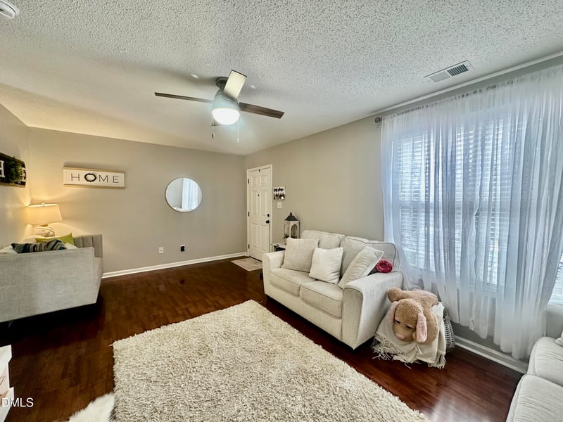 2106 Walnut Bluffs Ln, Raleigh, NC 27610