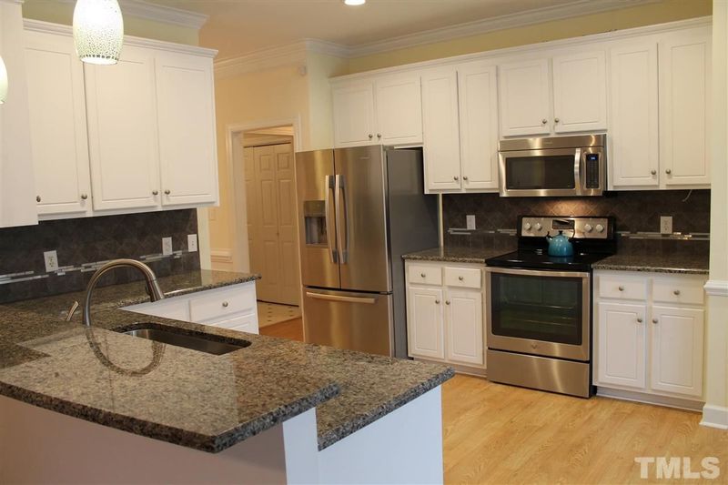 2107 Battery Wagner Dr, Apex, NC 27523