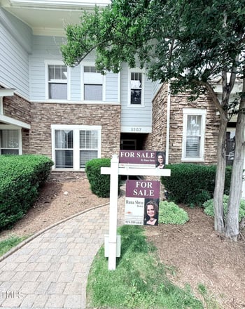 2107 Freeport Dr, Cary, NC 27519